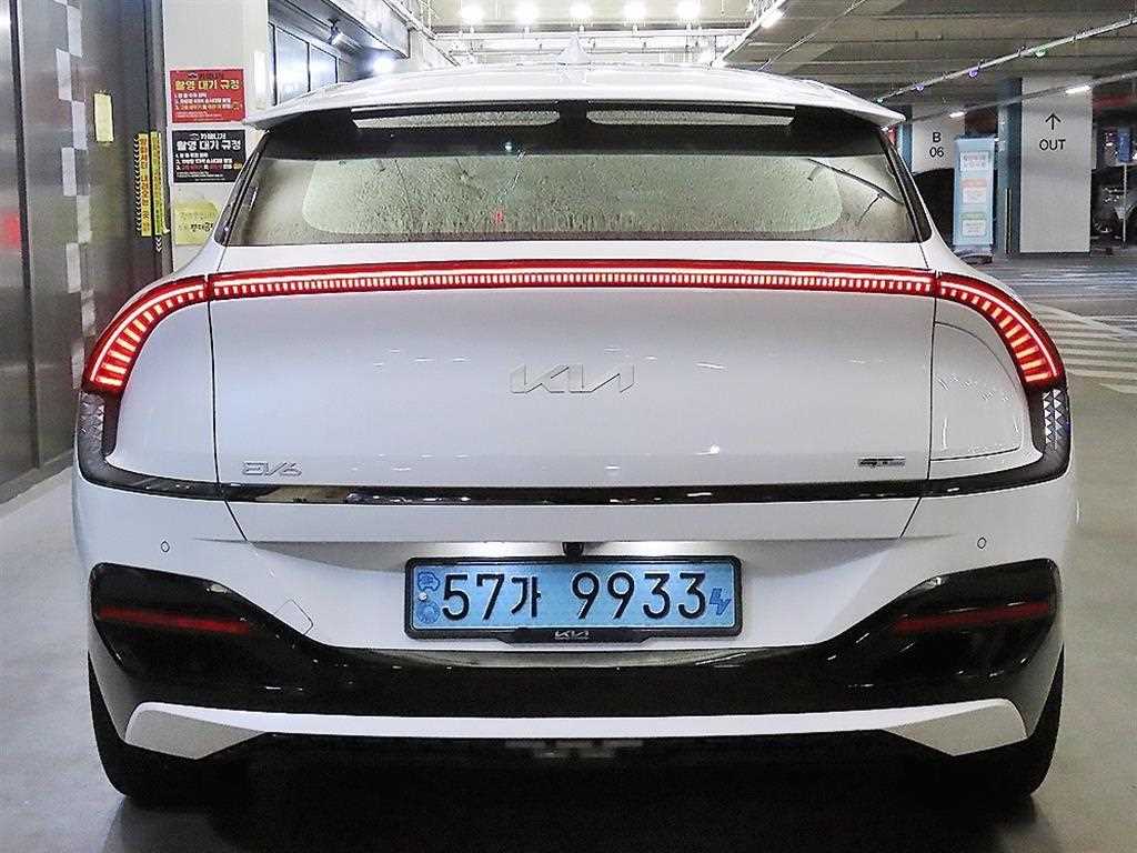 KIA EV6 - Vista 5