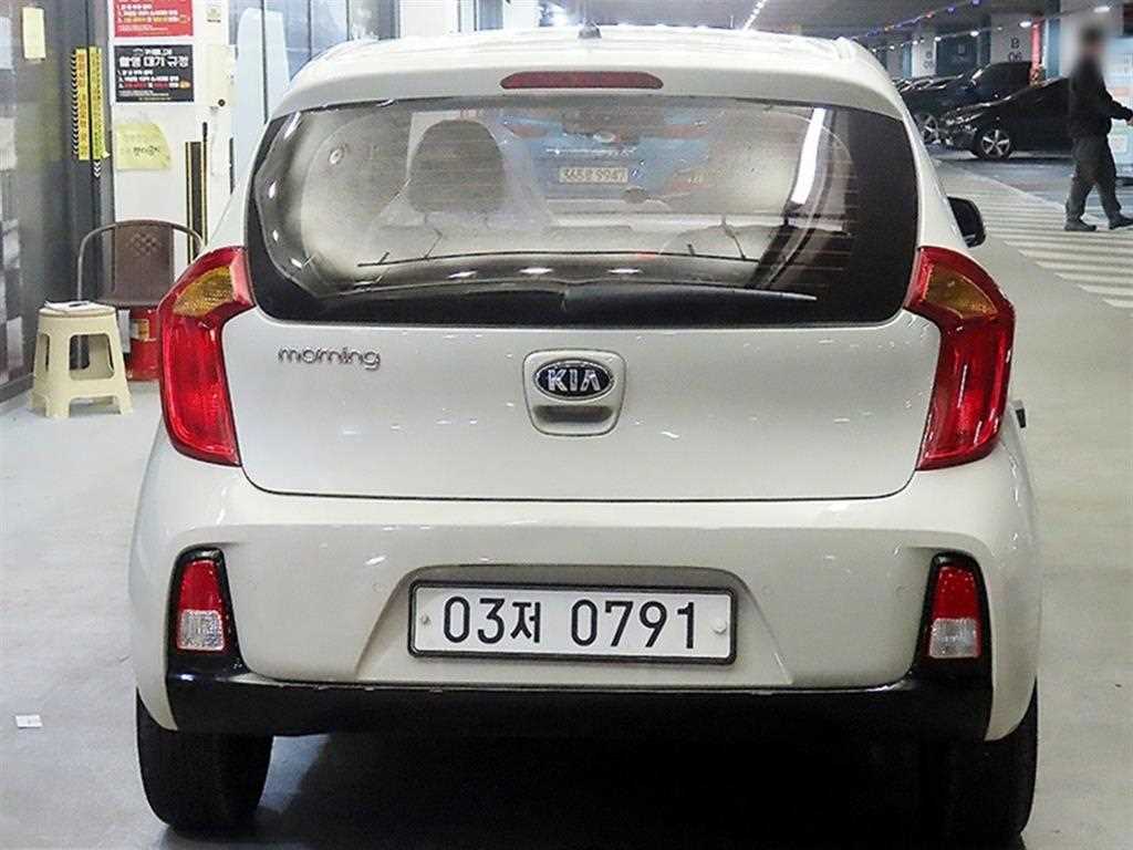 KIA Morning - Vista 5