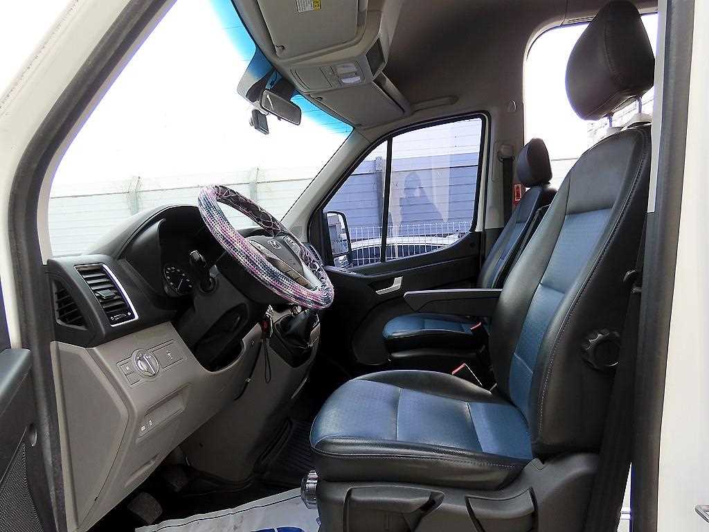 HYUNDAI Solati - Vista 5