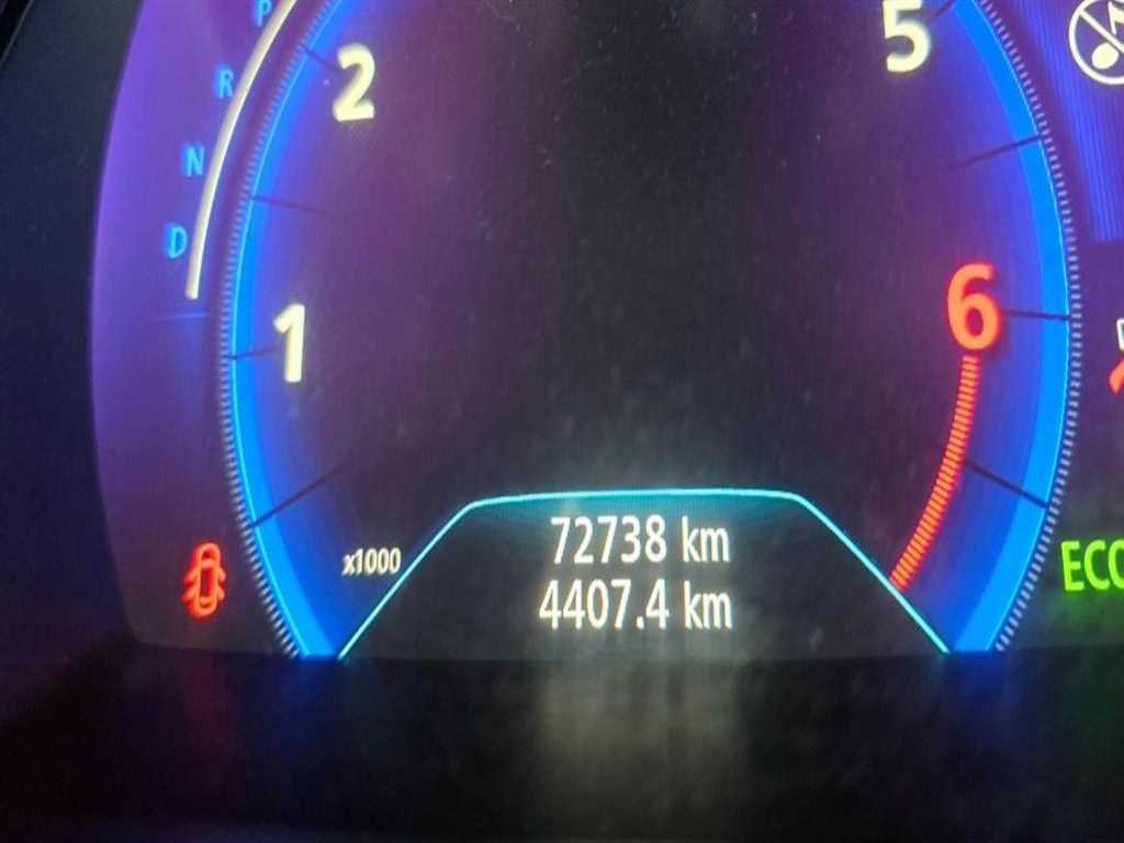 SAMSUNG QM6 - Vista 8