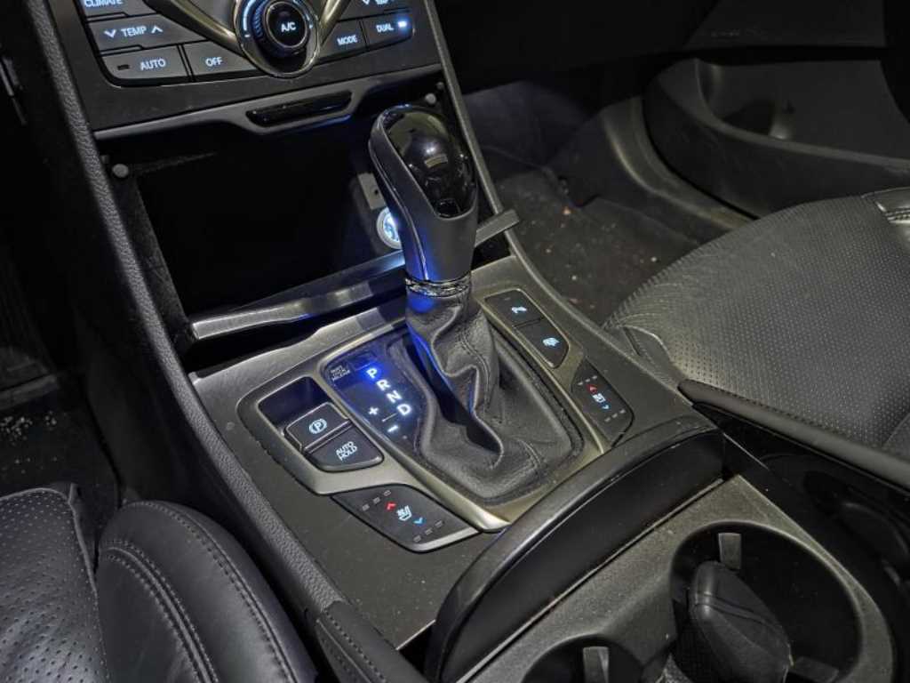 HYUNDAI Grandeur - Vista 6