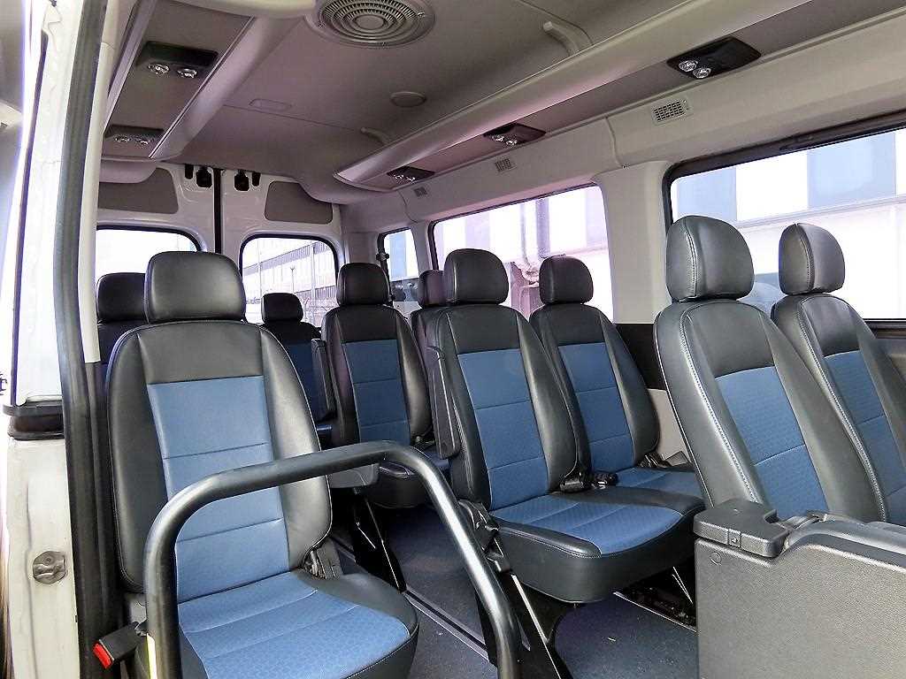 HYUNDAI Solati - Vista 7