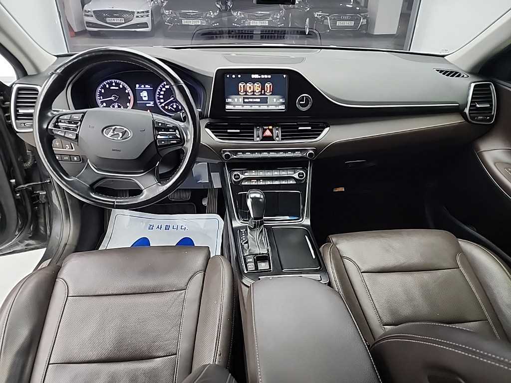 HYUNDAI Grandeur - Vista 7