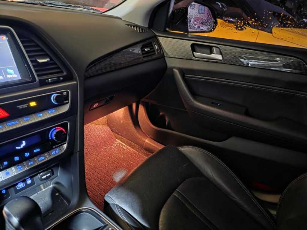 HYUNDAI Sonata - Vista 7