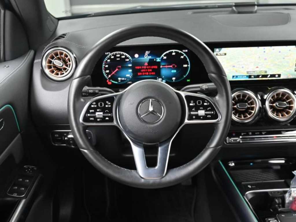 Mercedes Benz EQA 2021 Azul - Importación desde Corea - HF Imports Iquique - Foto 13