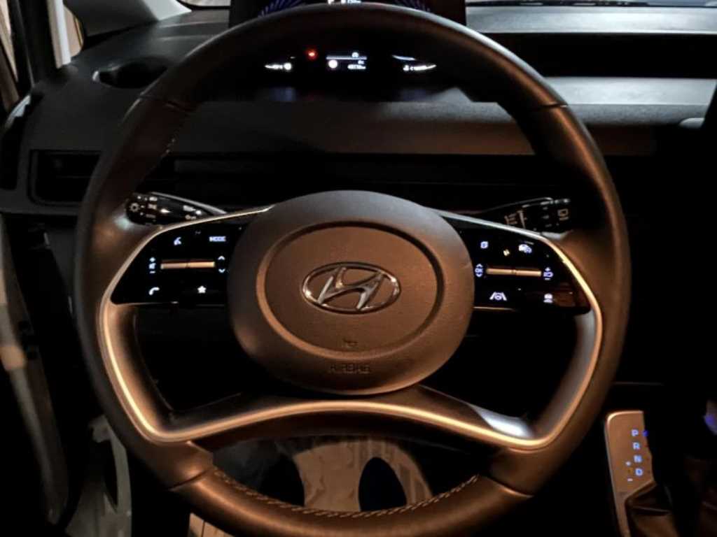 HYUNDAI Staria - Vista 12