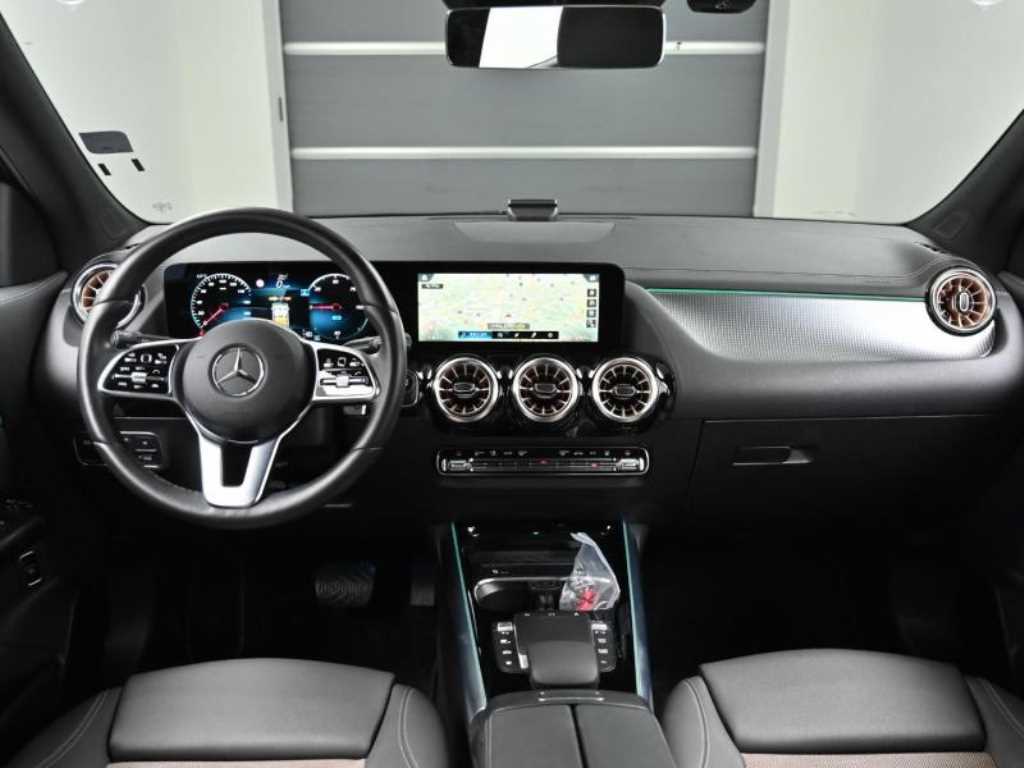 Mercedes Benz EQA - Vista 7