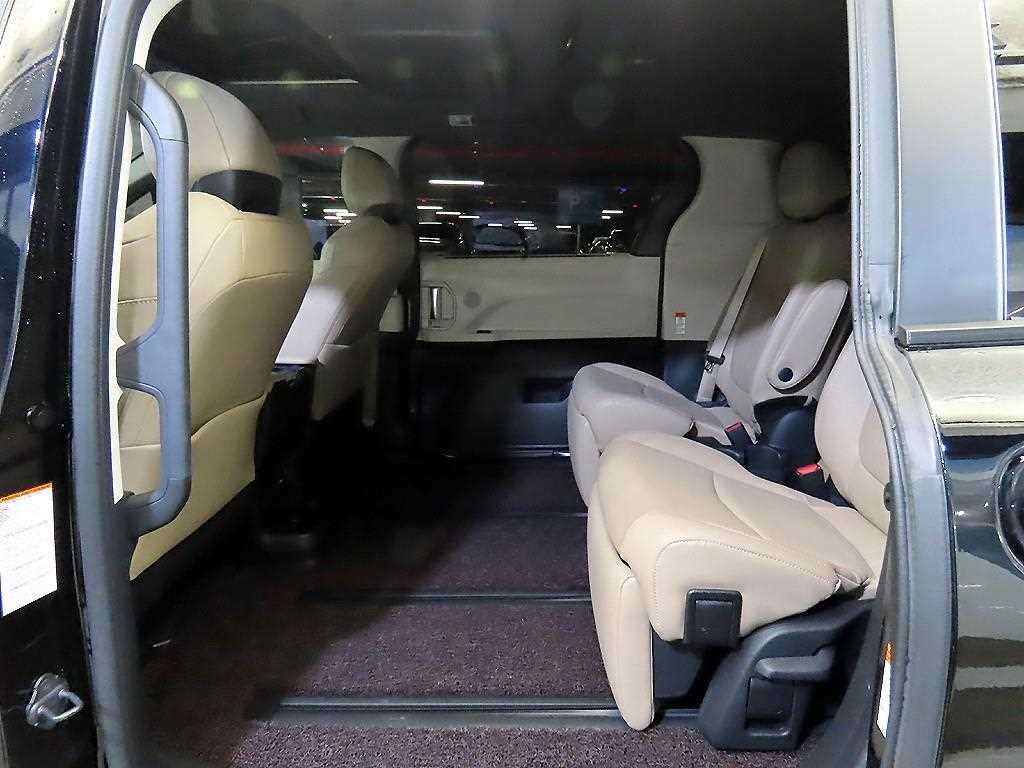 Toyota Siena - Vista 7