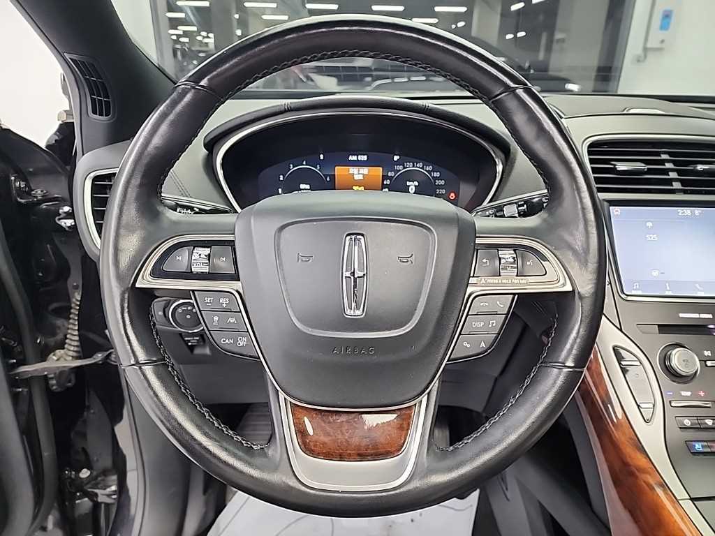 Lincoln Nautilus - Vista 9