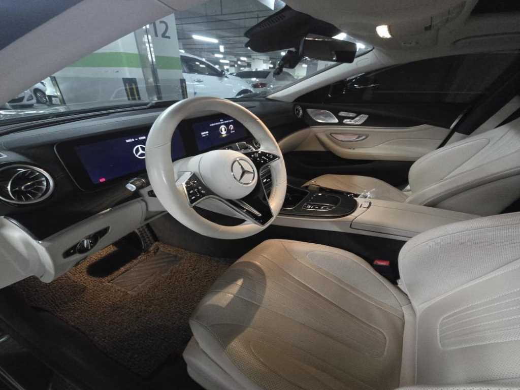 Mercedes Benz CLS Class - Vista 2