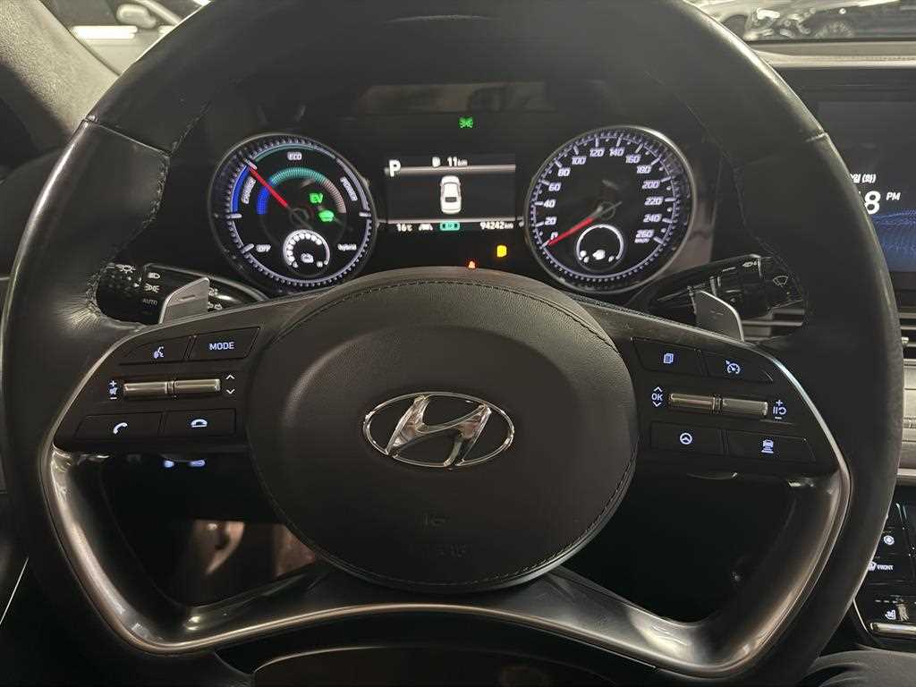 HYUNDAI Grandeur - Vista 8