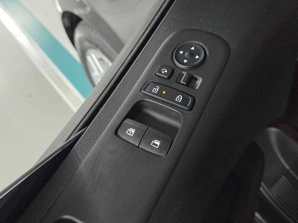 HYUNDAI Staria - Vista 12