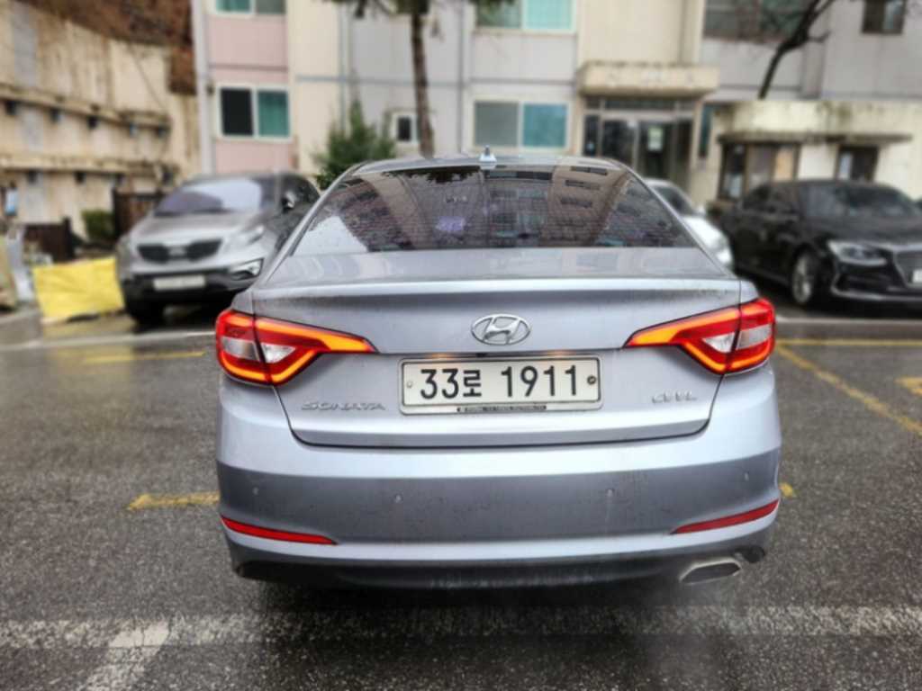 HYUNDAI Sonata - Vista 2