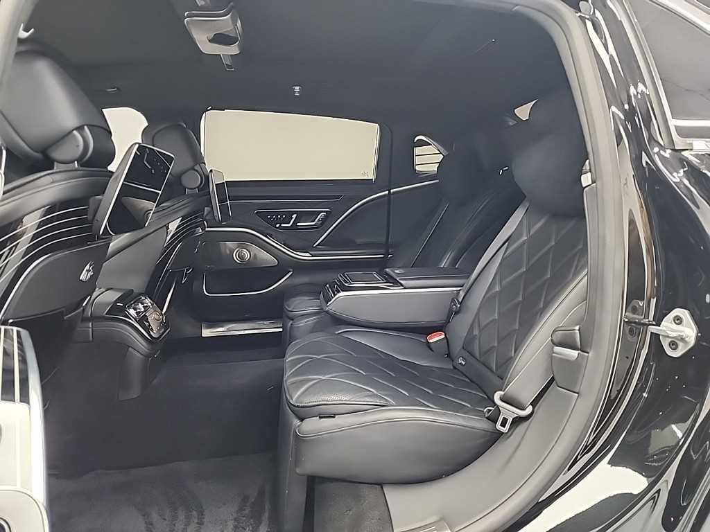 Mercedes Benz S Class - Vista 12