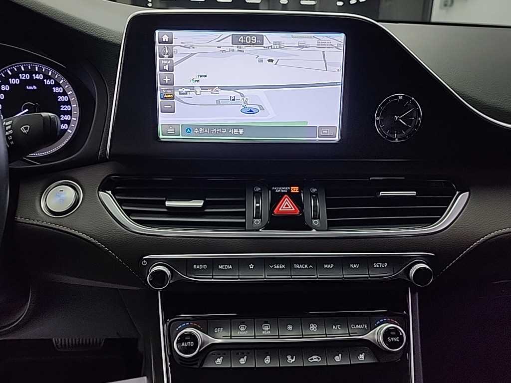 HYUNDAI Grandeur - Vista 10