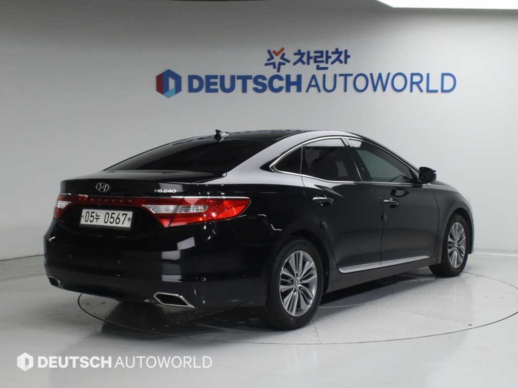 HYUNDAI Grandeur - Vista 2