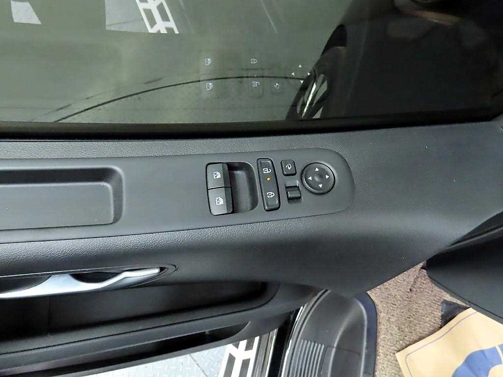 HYUNDAI Staria - Vista 11