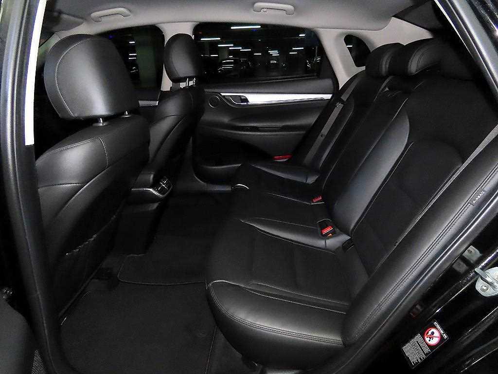 HYUNDAI Grandeur - Vista 7