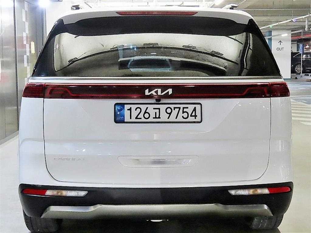 KIA Carnival - Vista 5