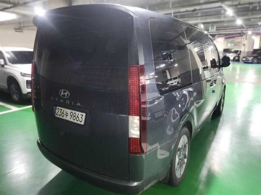 HYUNDAI Staria - Vista 6