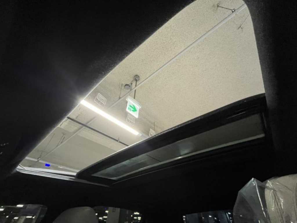 Mercedes Benz E class - Vista 12