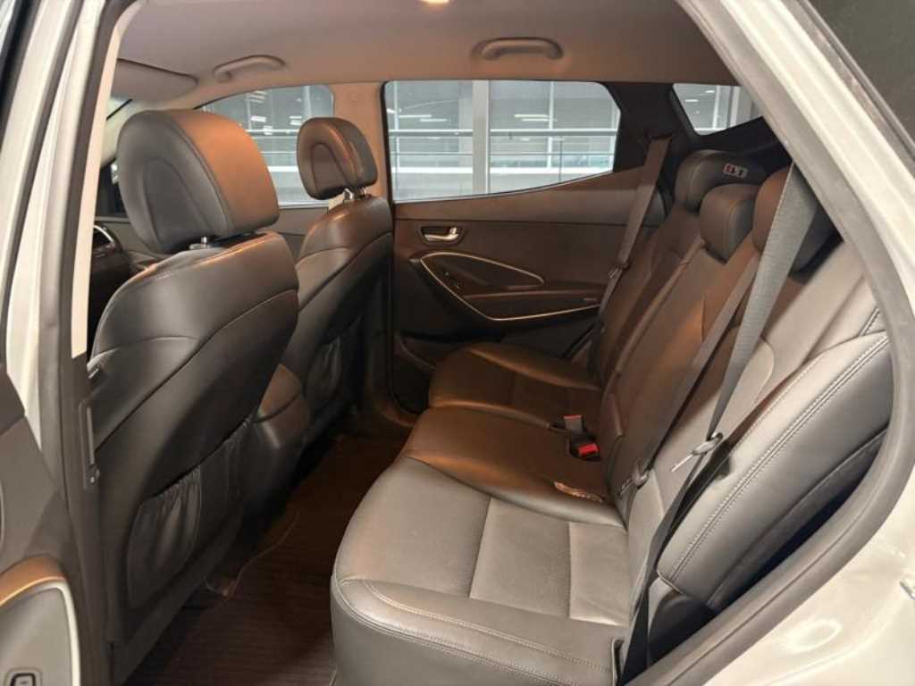 HYUNDAI Santa Fe - Vista 7