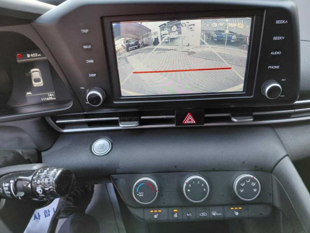 HYUNDAI Avante - Vista 7