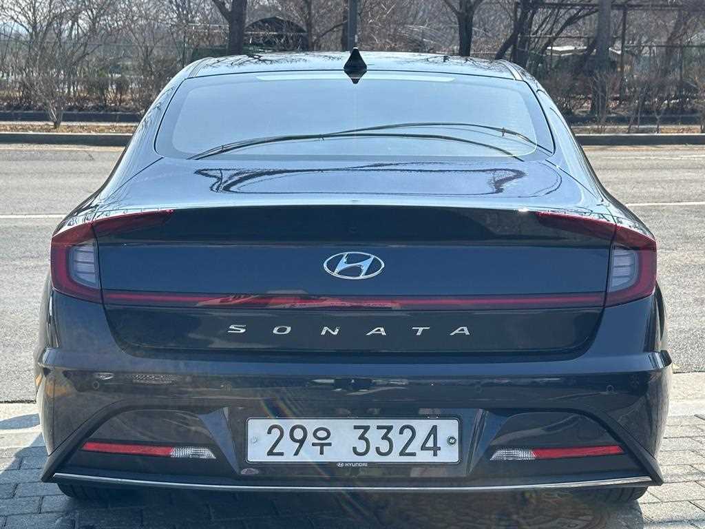 HYUNDAI Sonata - Vista 4