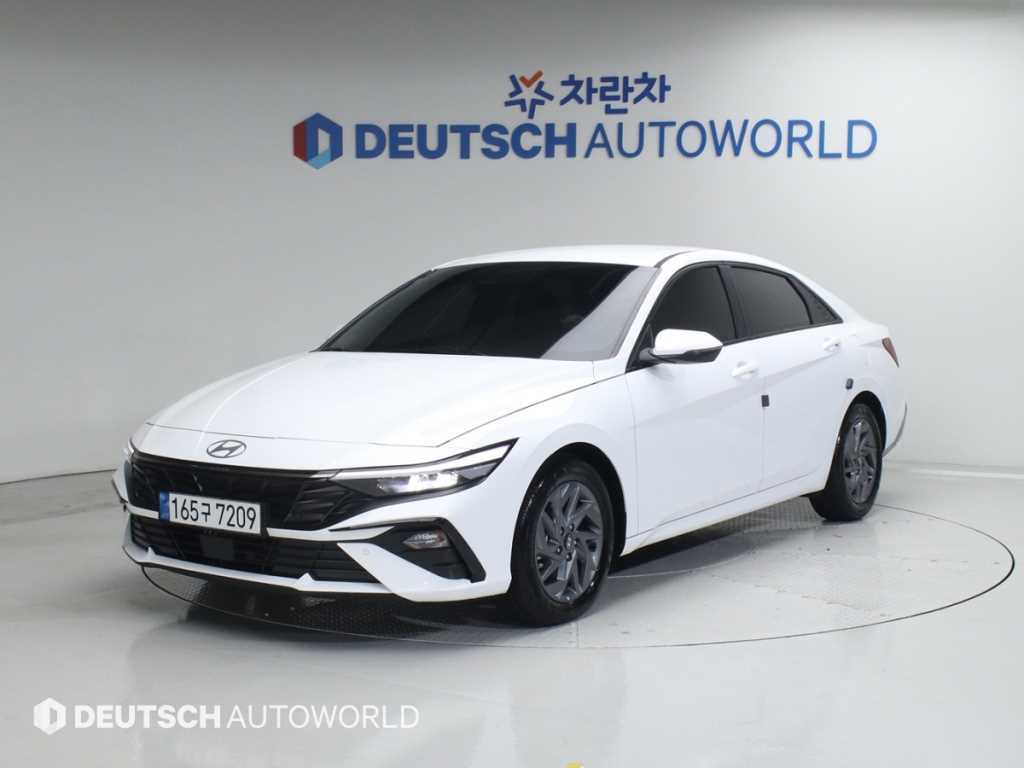 HYUNDAI Avante 2026 Blanco - Importación desde Corea - HF Imports Iquique - Foto 1