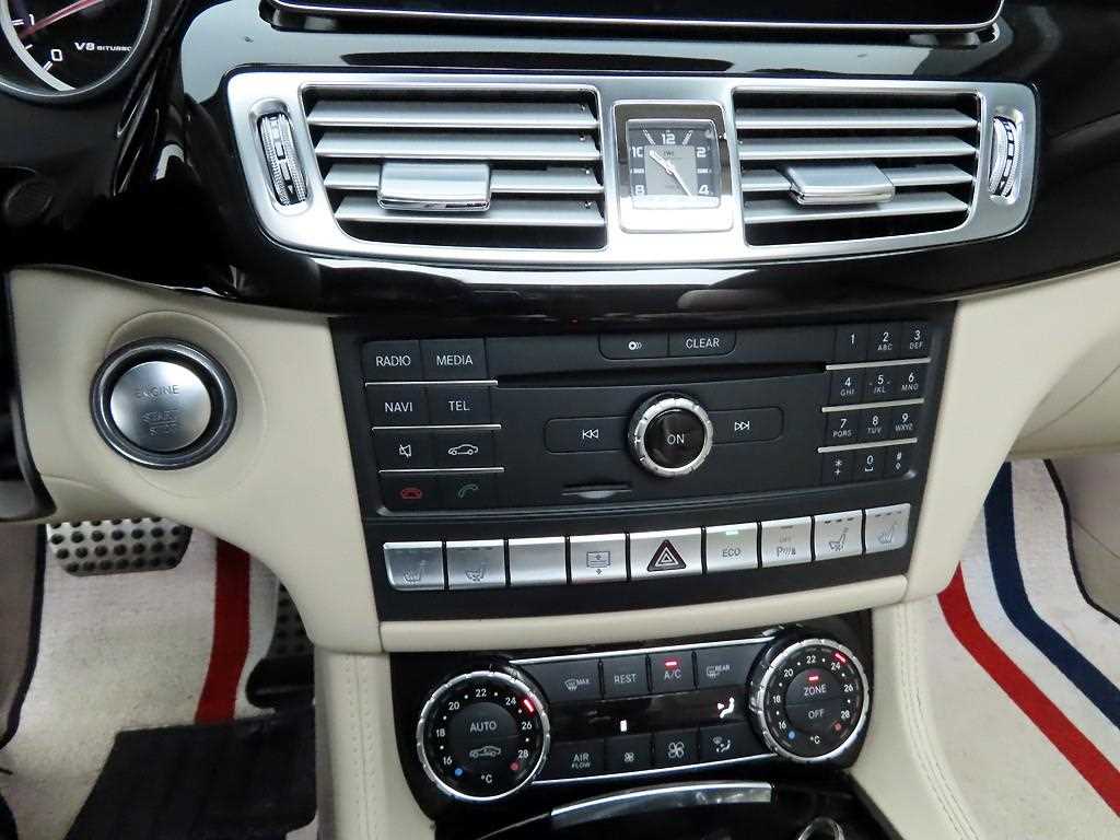 Mercedes Benz CLS Class - Vista 9