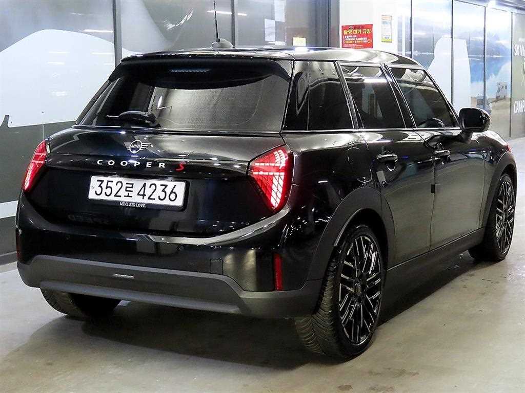 Mini Cooper - Vista 5