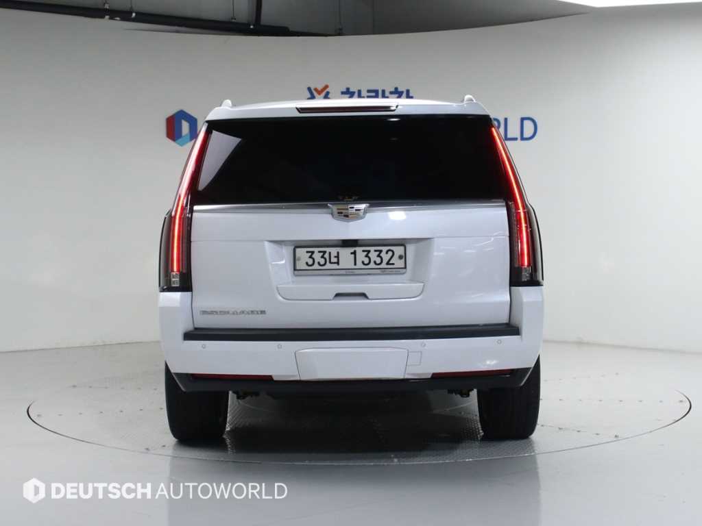 Cadillac Escalade - Vista 4