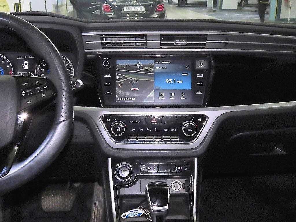 Ssangyong Korando - Vista 11