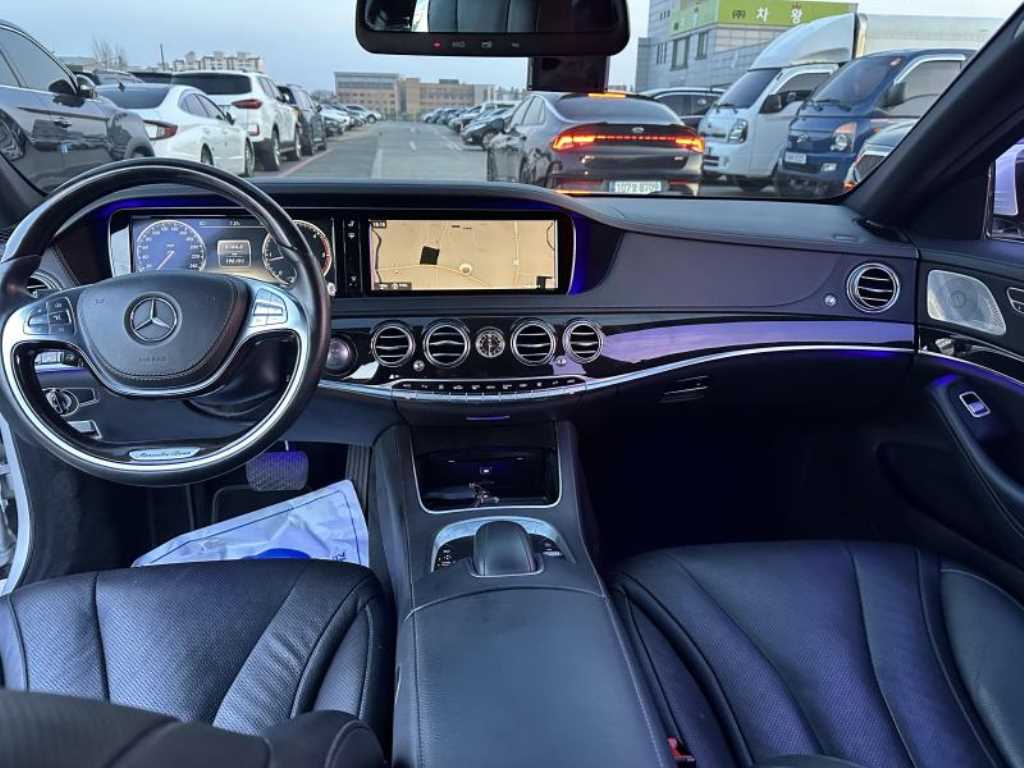 Mercedes Benz S Class - Vista 3