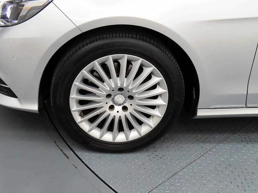 Mercedes Benz E class 2014 Plateado - Importación desde Corea - HF Imports Iquique - Foto 20