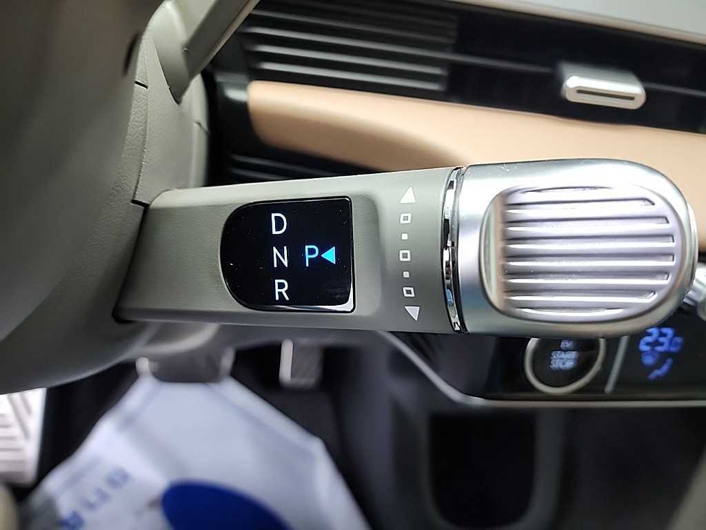 HYUNDAI Ioniq 5 - Vista 8