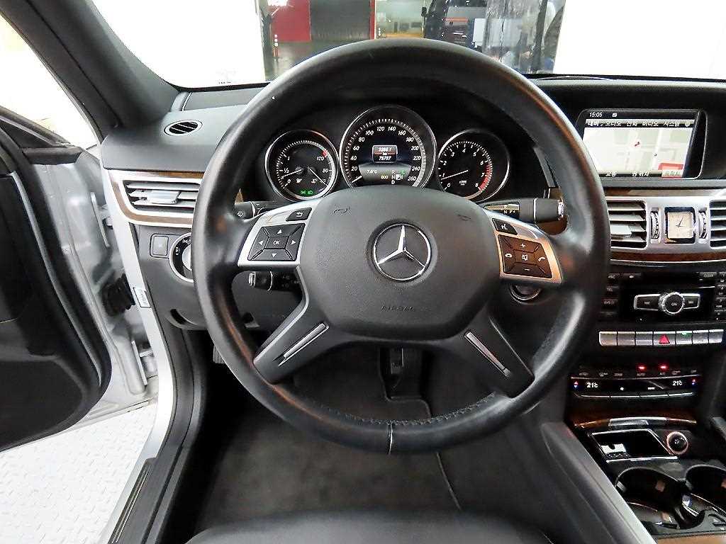 Mercedes Benz E class - Vista 9