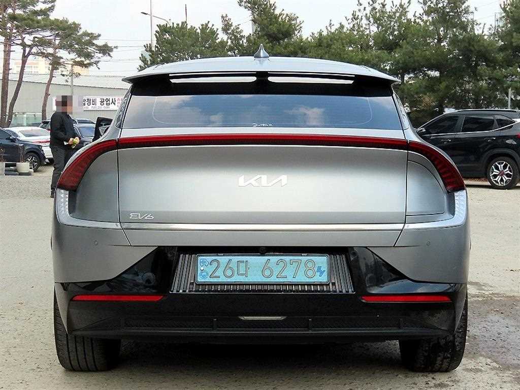 KIA EV6 - Vista 5