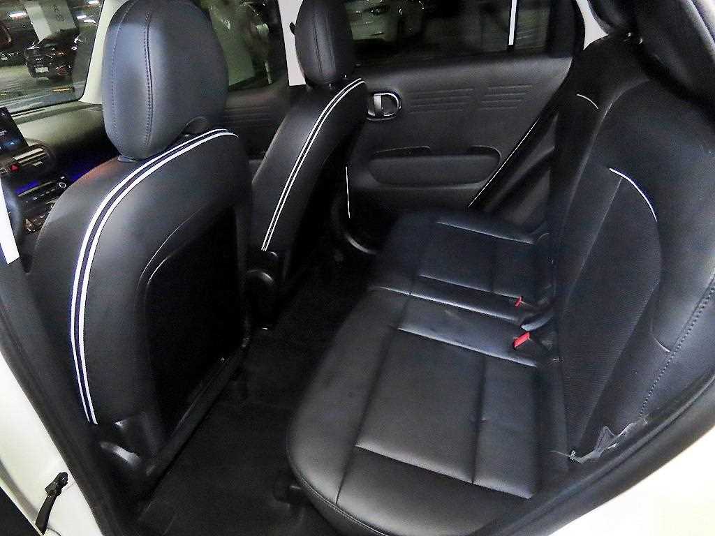 HYUNDAI Casper - Vista 7