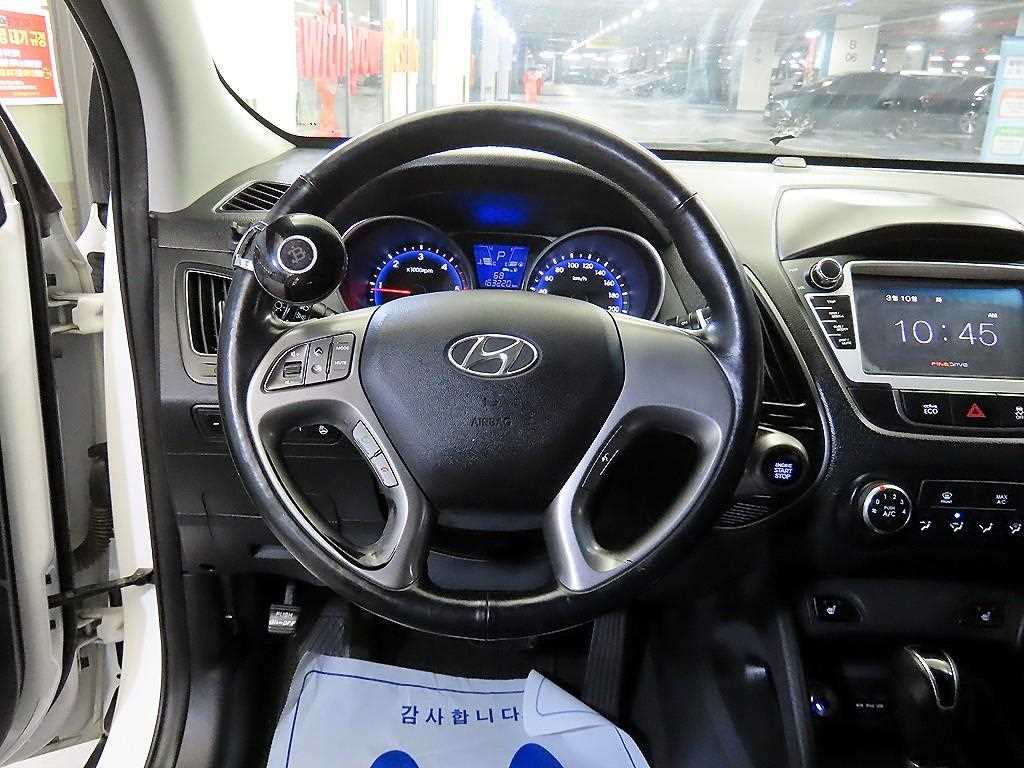HYUNDAI Tucson - Vista 8