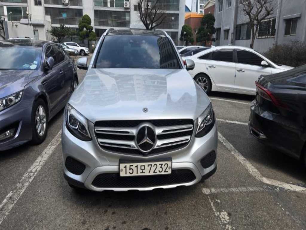 Mercedes Benz GLC Class 2019 Plateado - Importación desde Corea - HF Imports Iquique - Foto 1