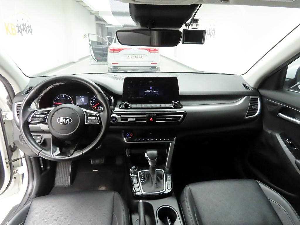 KIA Seltos - Vista 6