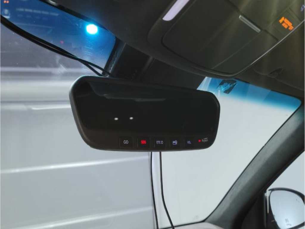 Genesis G70 - Vista 12