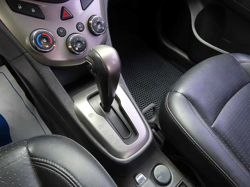 Chevrolet Abeo - Vista 10