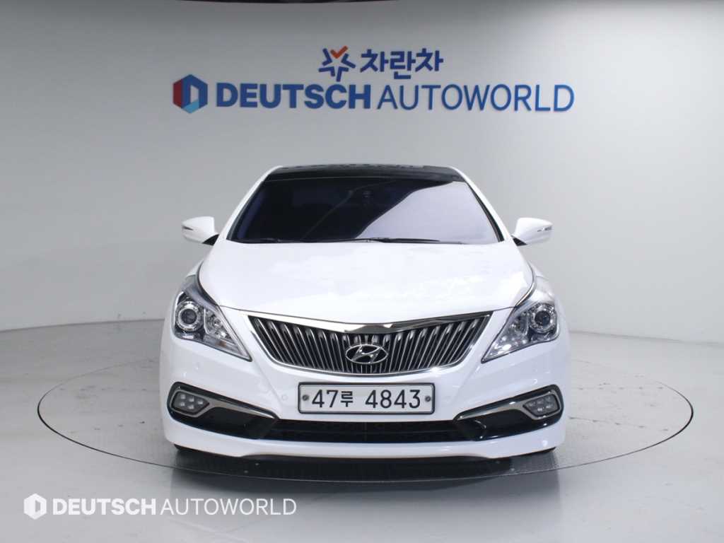 HYUNDAI Grandeur - Vista 3