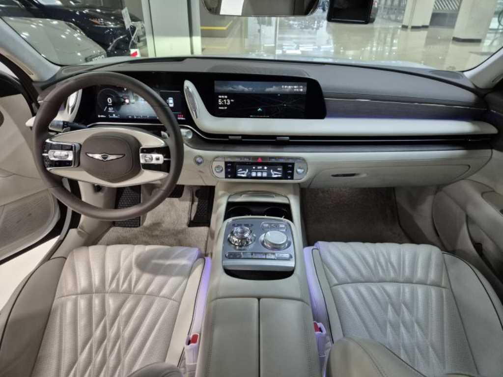 Genesis G90 - Vista 7