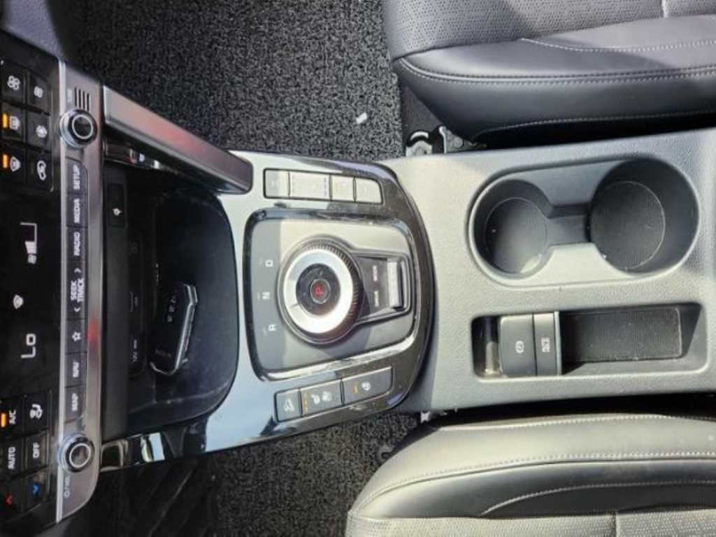 KIA Seltos - Vista 6