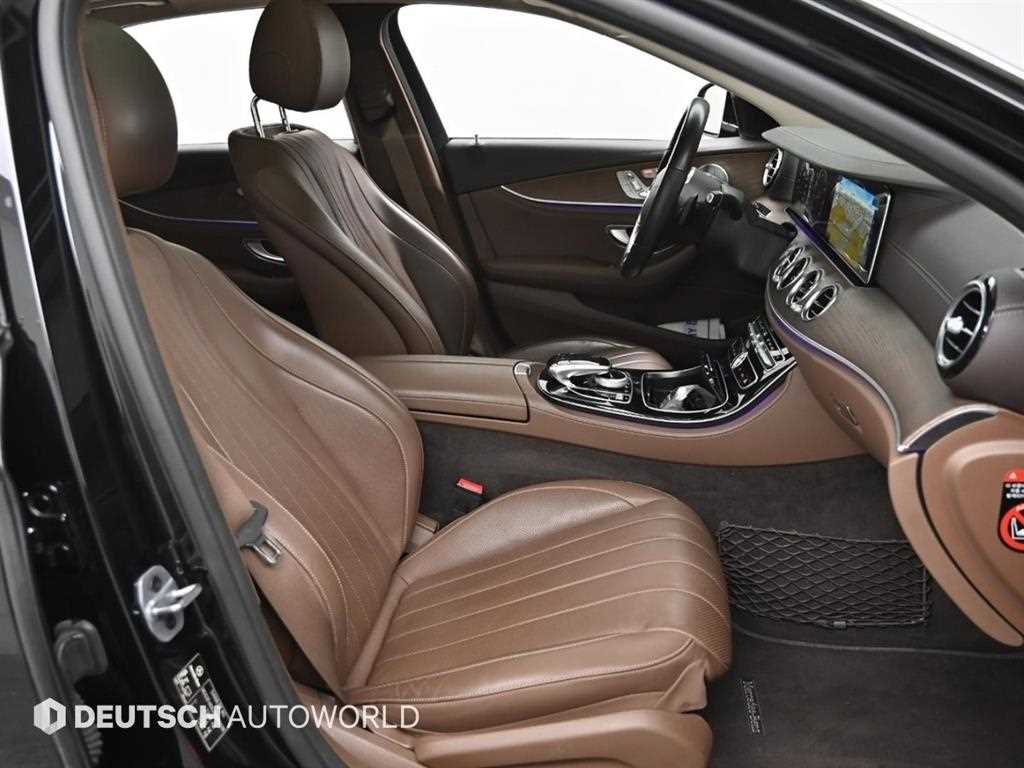 Mercedes Benz E class - Vista 10