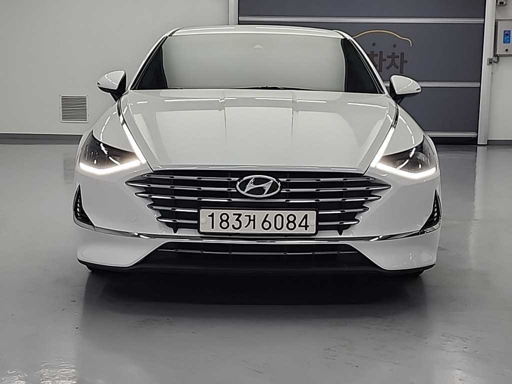 HYUNDAI Sonata - Vista 2