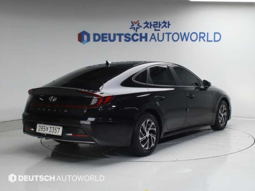 HYUNDAI Sonata - Vista 2